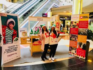 Stand solidario en el Centro Comercial Marineda @ Centro comercial Marineda